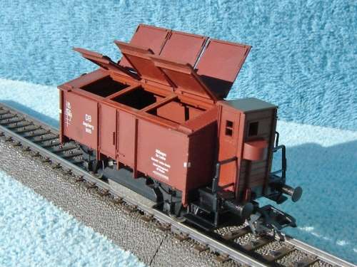 Marklin HO gauge Track Cleaning Wagon