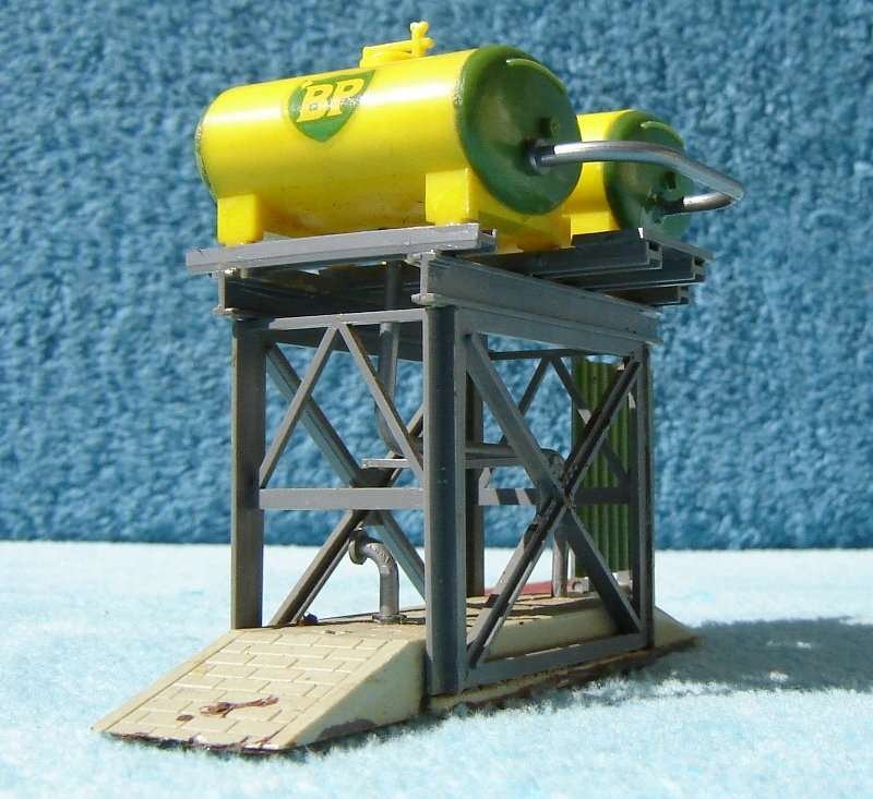 Faller HO Gauge BP Diesel Tanks