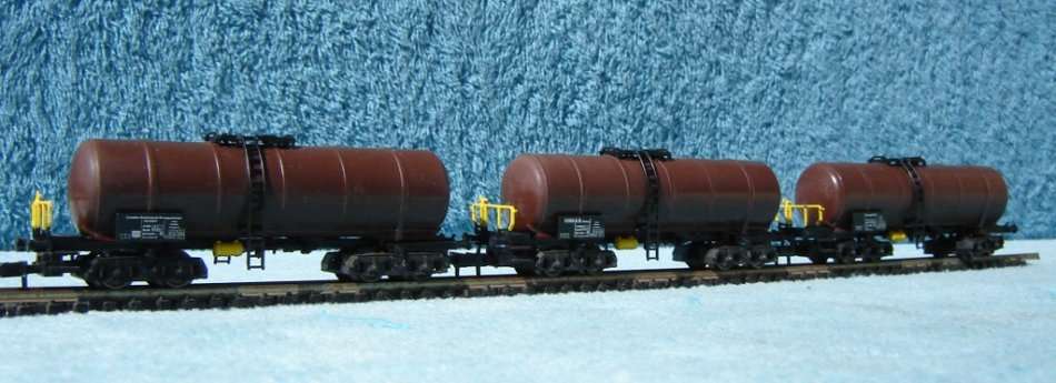 Fleischmann N Gauge 3 Tank Wagons