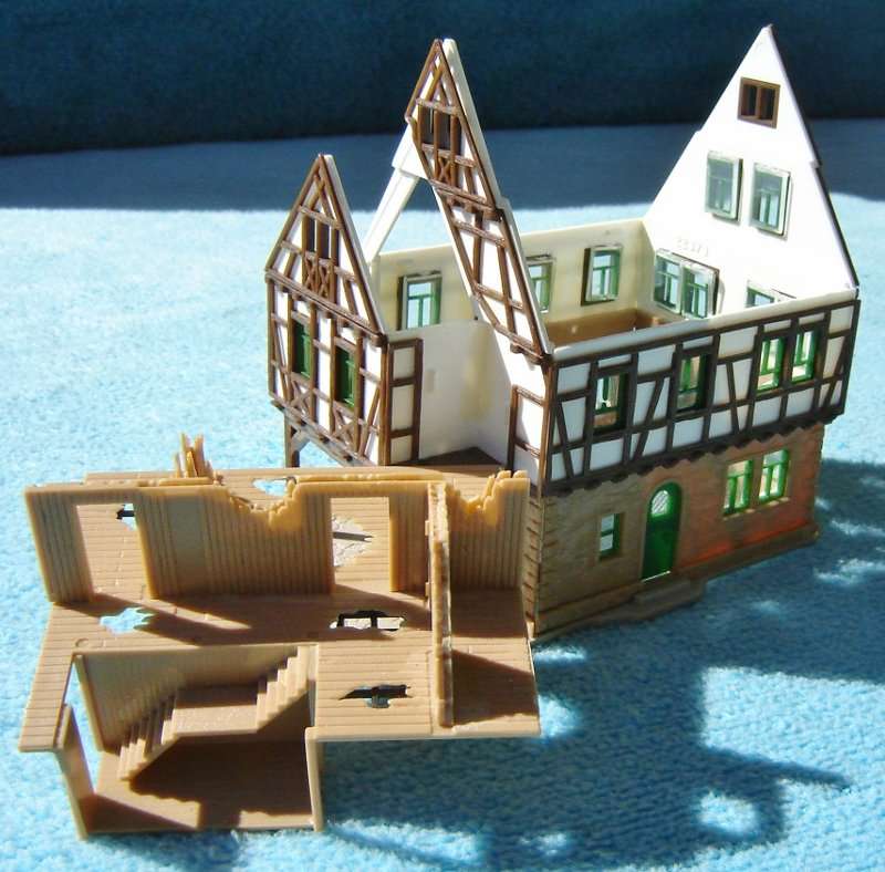 Vollmer HO gauge Partly Demolished House