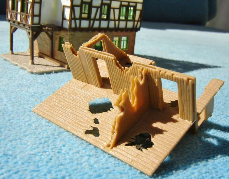 Vollmer HO gauge Partly Demolished House