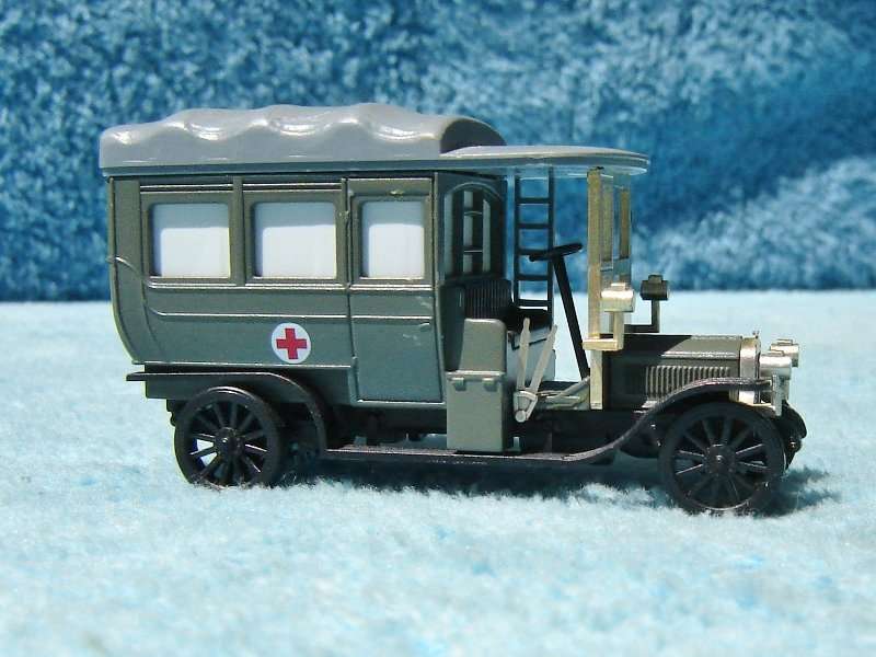 Marklin HO gauge Ambulance