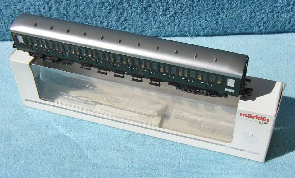 Marklin HO gauge 3de Class Passenger Coach