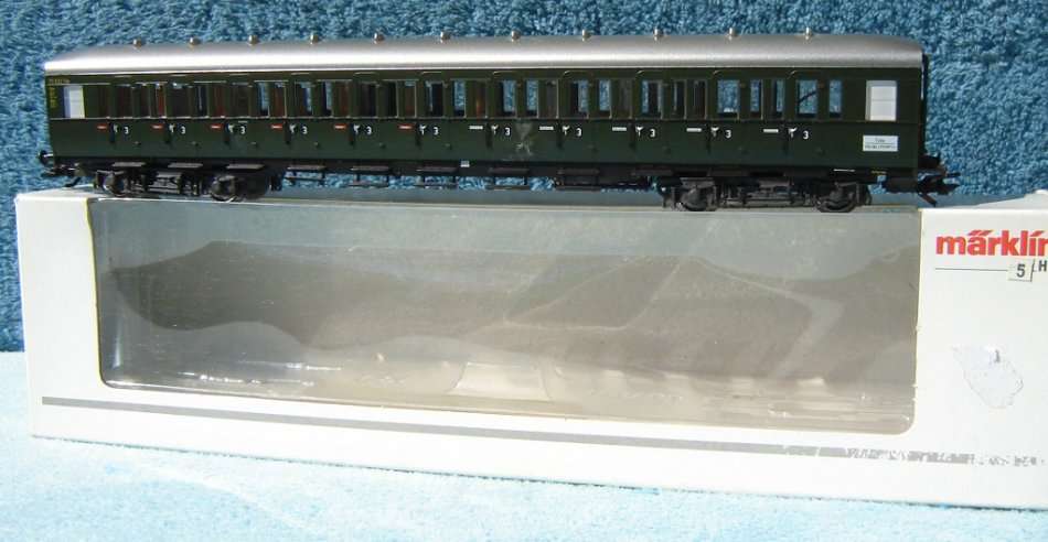 Marklin HO gauge 3de Class Passenger Coach