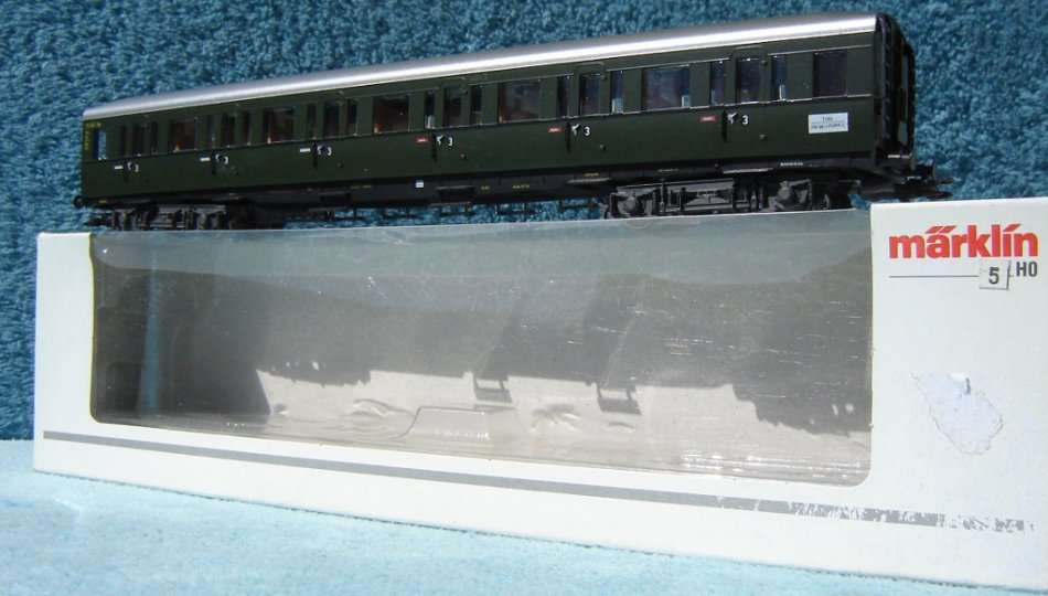 Marklin HO gauge 3de Class Passenger Coach