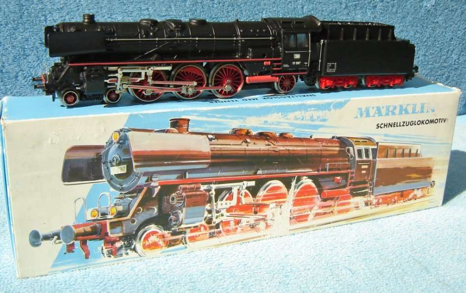 Marklin HO gauge BR01 Steam Locomotive No. 3048 - Digital