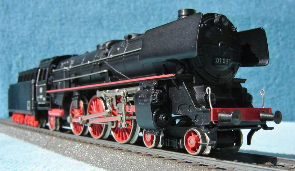 Marklin HO gauge BR01 Steam Locomotive No. 3048 - Digital