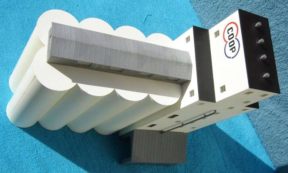 Trix HO gauge Very Rare Grain Storage Silo