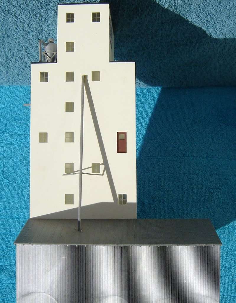 Trix HO gauge Very Rare Grain Storage Silo