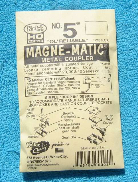 Kadee HO gauge 8 Magne-Matic Metal Couplers