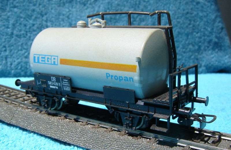 Piko HO gauge Tank Wagon