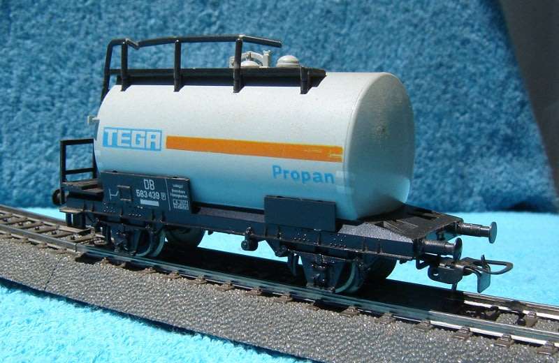 Piko HO gauge Tank Wagon