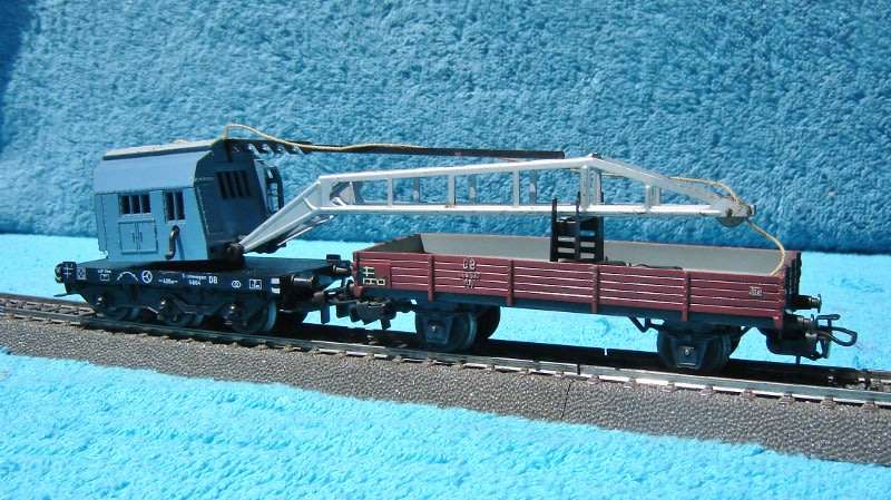 Marklin HO gauge Crane with Flat Wagon