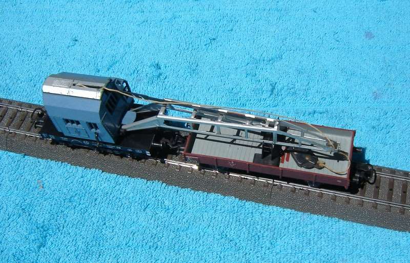 Marklin HO gauge Crane with Flat Wagon