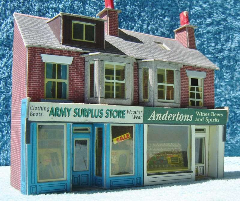 HO/OO gauge Cardboard City buildings for British Style layouts