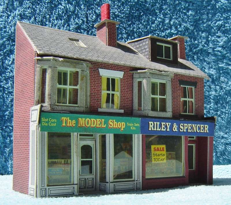 HO/OO gauge Cardboard City buildings for British Style layouts