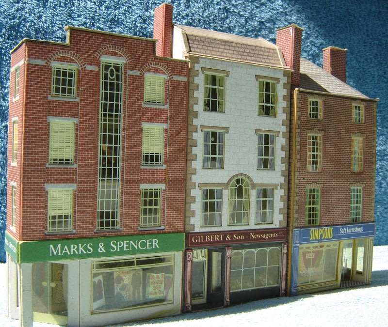 HO/OO gauge Cardboard City buildings for British Style layouts