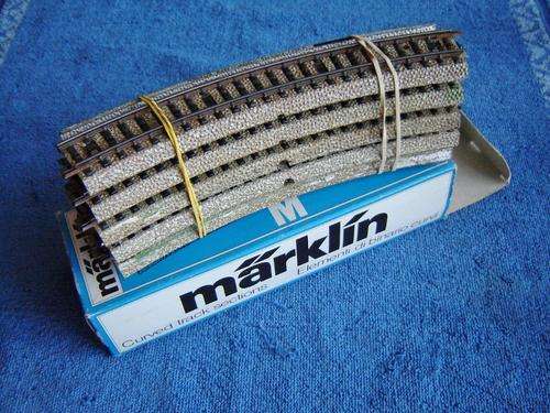 Marklin HO gauge curved track No. 5100