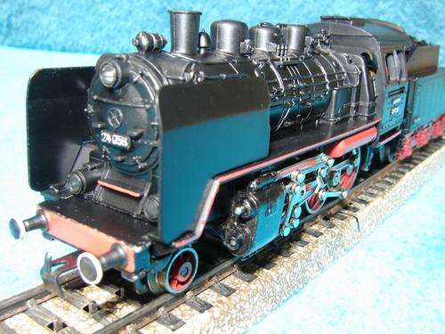 Marklin HO gauge BR24 steam locomotive with tender No. 3003