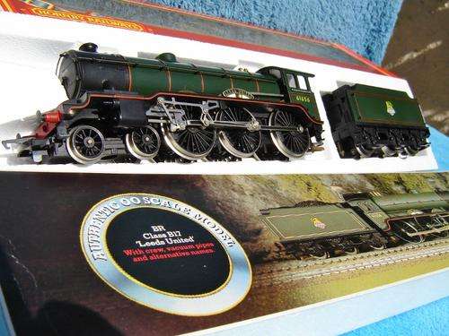 Hornby OO/HO gauge Rare Steam locomotive and tender