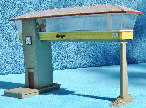 Vollmer HO gauge Overhead Signal Box