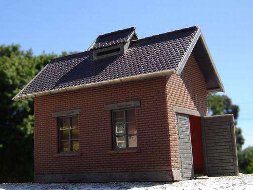 Faller HO gauge Trackside building