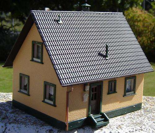 Faller HO gauge Suburban Family House