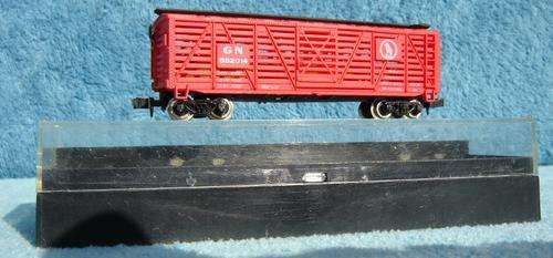 Bachmann N Gauge Cattle Car