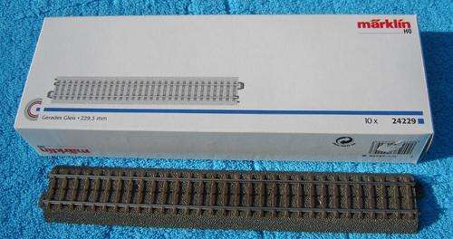 Marklin HO gauge C-Track Straight No. 24229 - 10 track pieces