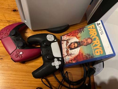 Ps5 Disk edition + 2x controllers and game