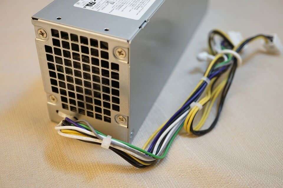 Dell D180EPS-00 -180W Power Supply With 2x Connectors for OptiPlex 3040, 3650, 3656, 5040, 7040