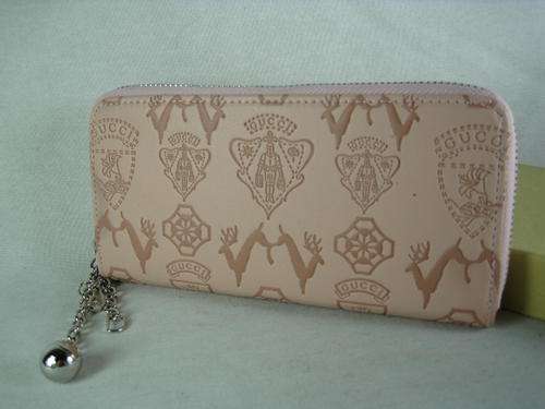 LEATHER GUCCI WALLET