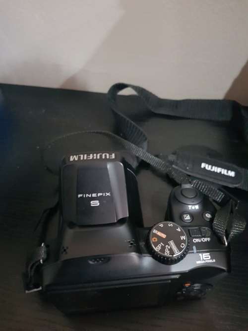 FUJIFLIM S4 SERIES DIGITAL CAMERA