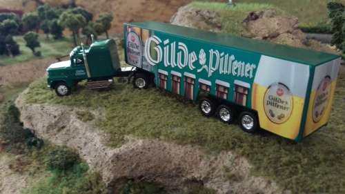 Grell HO Scale 1/87 Ford 9000 Beer Truck with Trailer - Gilde Pilsener