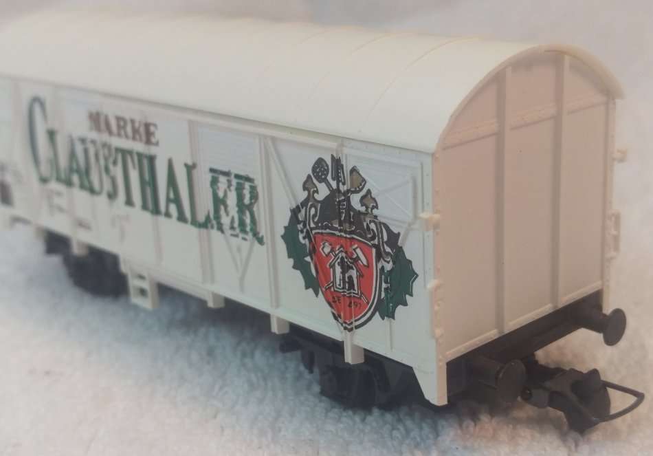Roco 48057 Closed Goods Clausthaler Beer Wagon (Boxed)