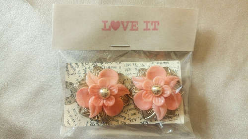 Floral Peach and Gold Earrings - 1980's