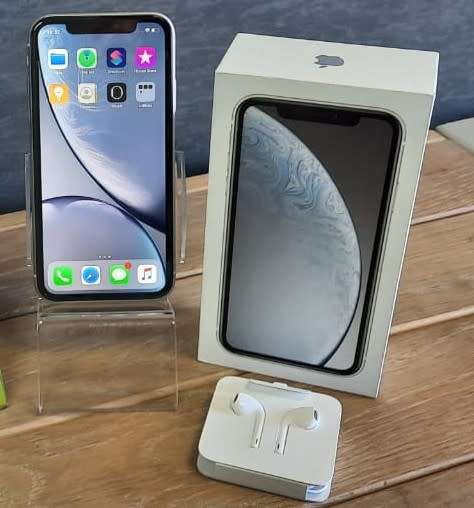 Iphone XR 64 GB *AS NEW*