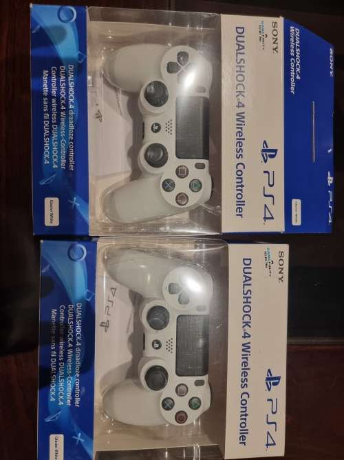 PS4 PRO 1TB EXCELLENT CONDITION INCLUDING 1 CONTROLLER THAT'S AND 2 NEW GAMES. PRICE NEGOTIABLE