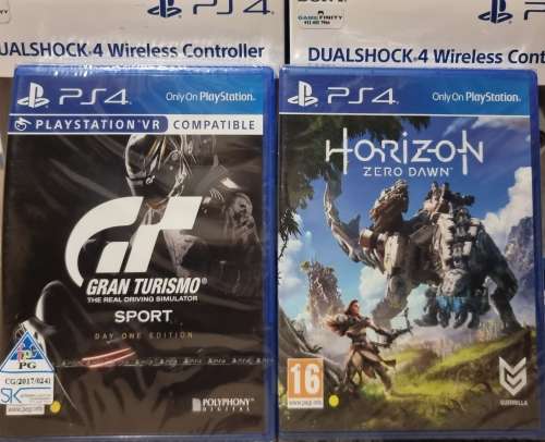 PS4 PRO 1TB EXCELLENT CONDITION INCLUDING 1 CONTROLLER THAT'S AND 2 NEW GAMES. PRICE NEGOTIABLE