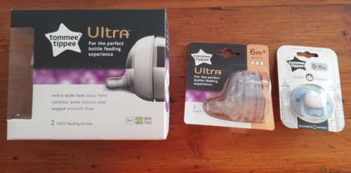 Bargain Set Bottles Teats Dummies Tommee Tippee