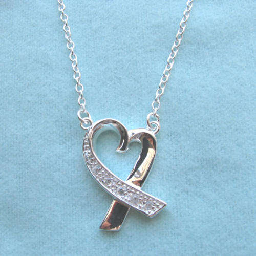 ON-SALE: With FREE Silver Polishing Cloth - Silver Heart necklace