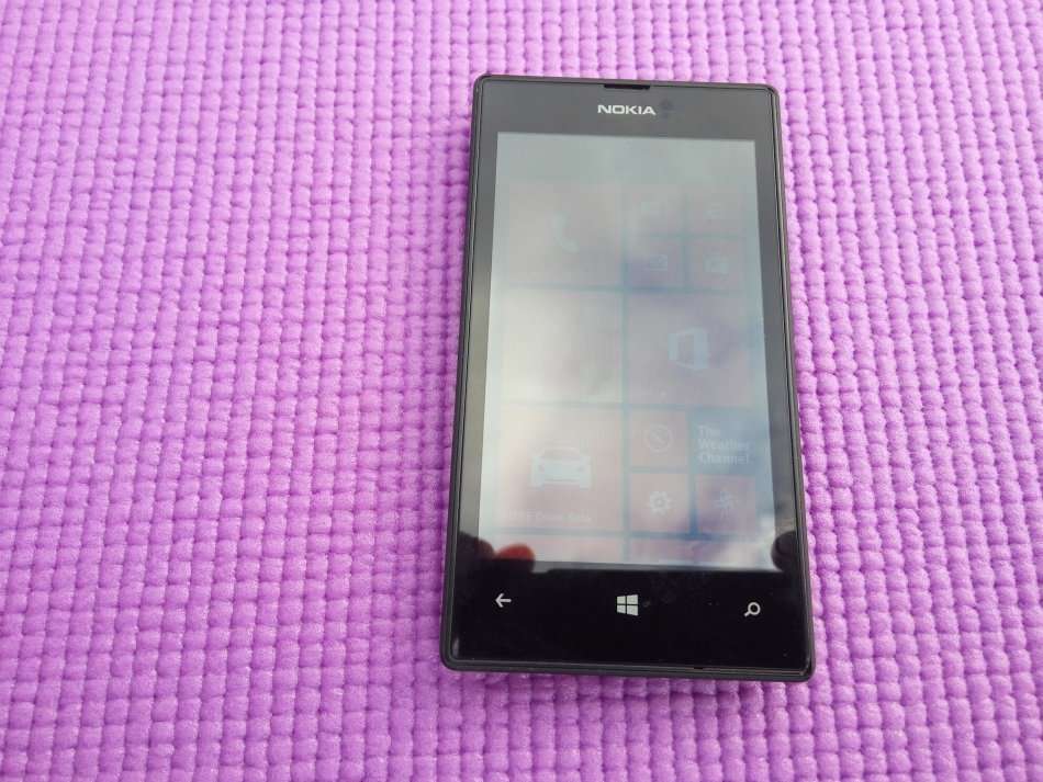 IN STOCK - Nokia Lumia 520 Black Smartphone EXCELLENT CONDITION