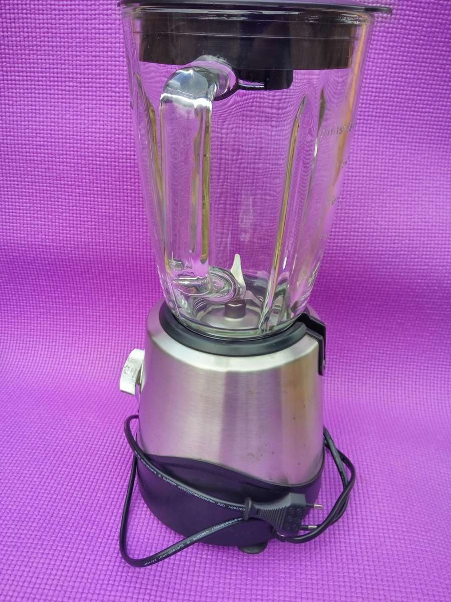Logik Glass Blender 1.5 litre Jug with 2 Spees and a Pulse Function