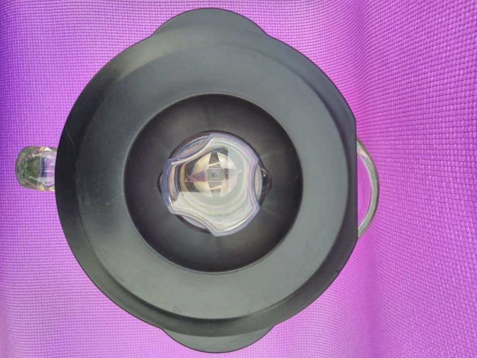 Logik Glass Blender 1.5 litre Jug with 2 Spees and a Pulse Function