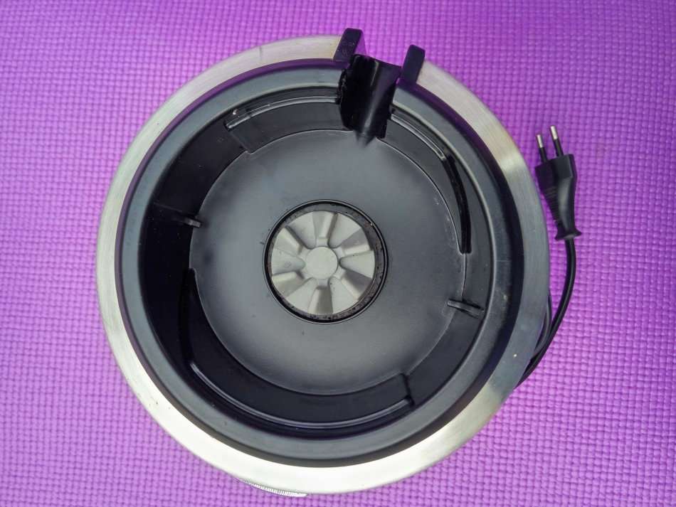 Logik Glass Blender 1.5 litre Jug with 2 Spees and a Pulse Function