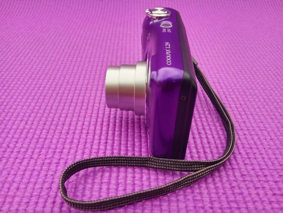 Nikon Coolpix L29 Digital Camera & Energiser Battery Charger