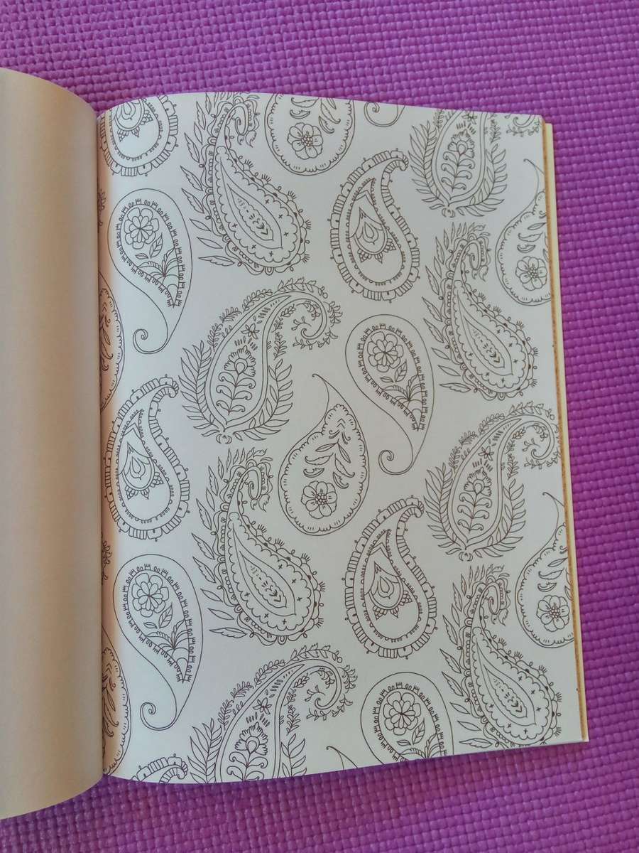 Adult Colouring Book: Colour & Doodle Patterns & Motifs