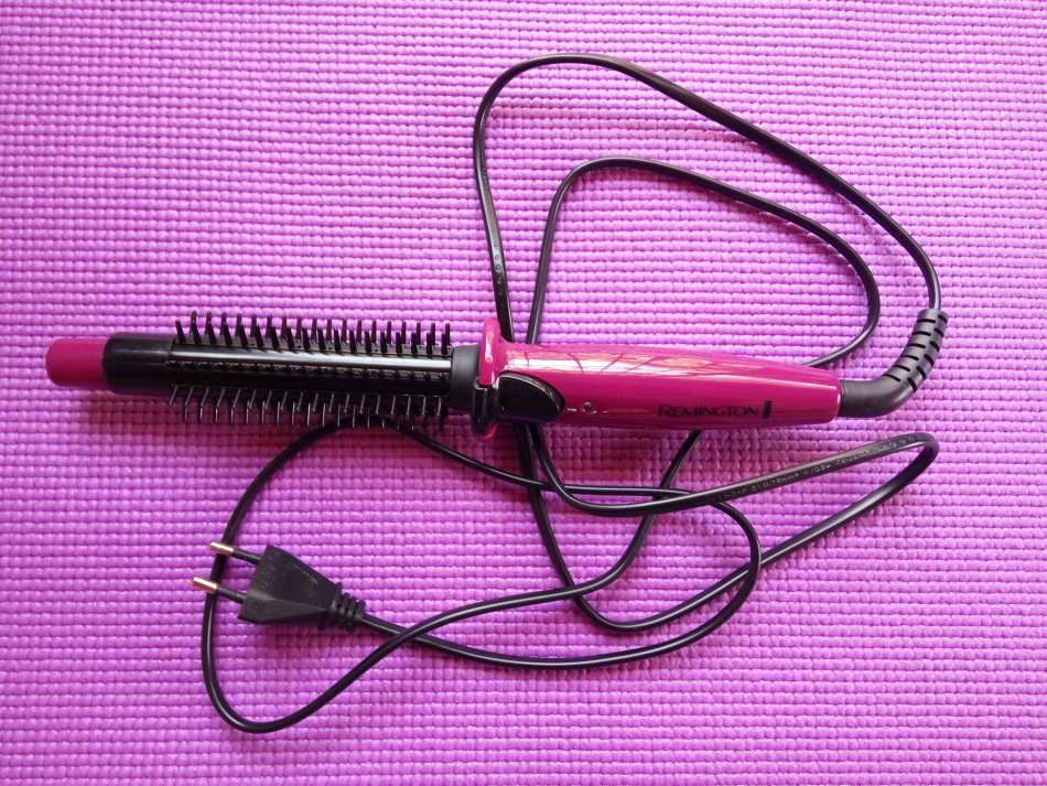 Remington CB4N Flexibrush Steam Ceramic Airbrush