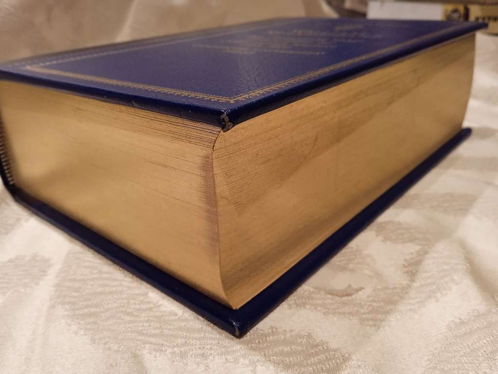 THE COMPLETE WORKS OF WILLIAM SHAKESPEARE