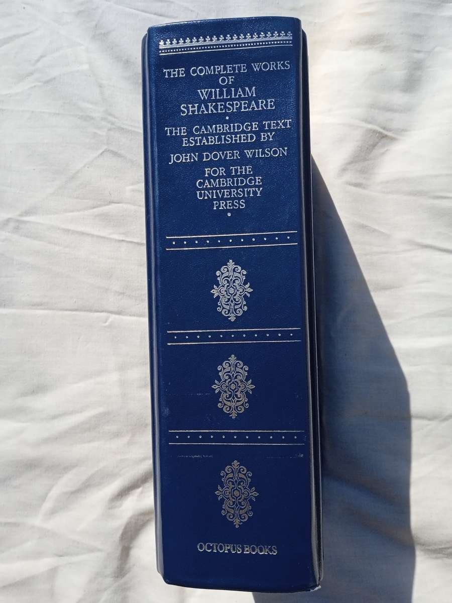 THE COMPLETE WORKS OF WILLIAM SHAKESPEARE